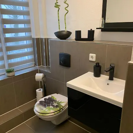 40 Qm Parkplatz, Balkon,netflix, Prime Chemnitz